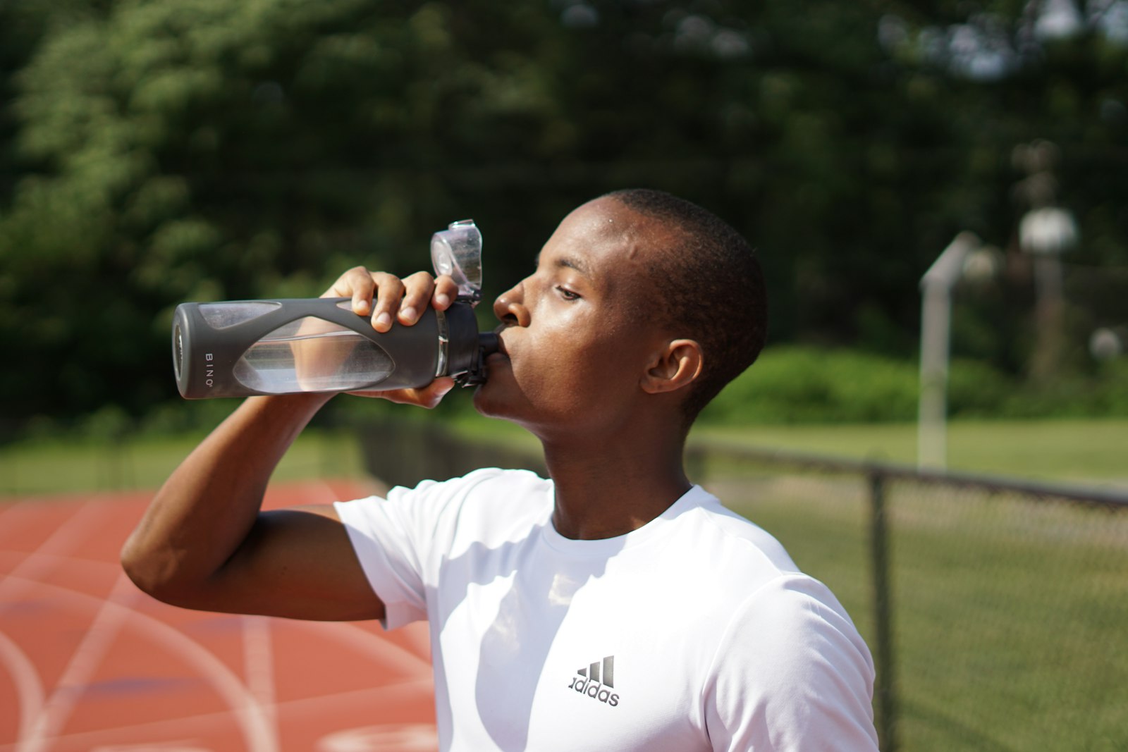 Hydration For Athletes: A Buyer’s Guide